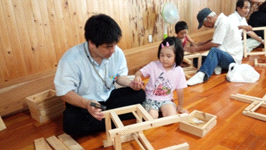 丸平建設での「子ども参観日」の様子